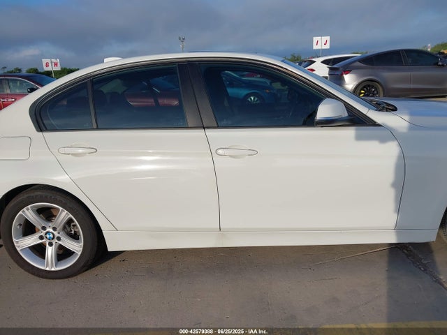 BMW 2015 2015 WBA3C1C59FK120021 Image 13