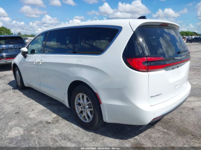 2023 CHRYSLER PACIFICA 2C4RC1BG8PR566745 Photo 2