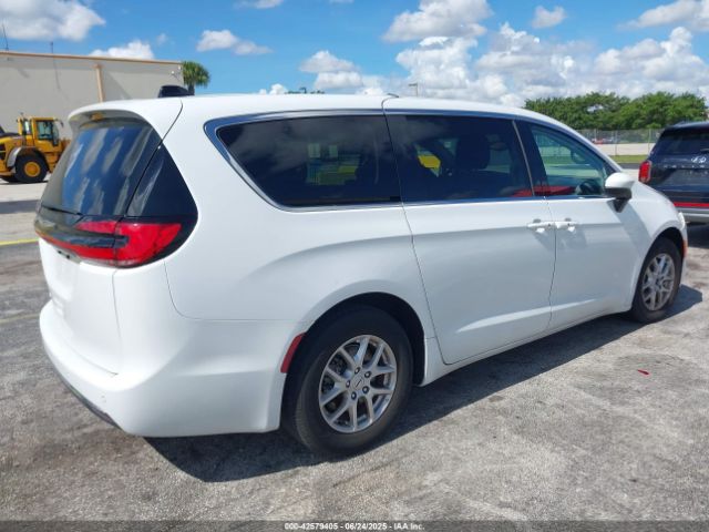 2023 CHRYSLER PACIFICA 2C4RC1BG8PR566745 Photo 3