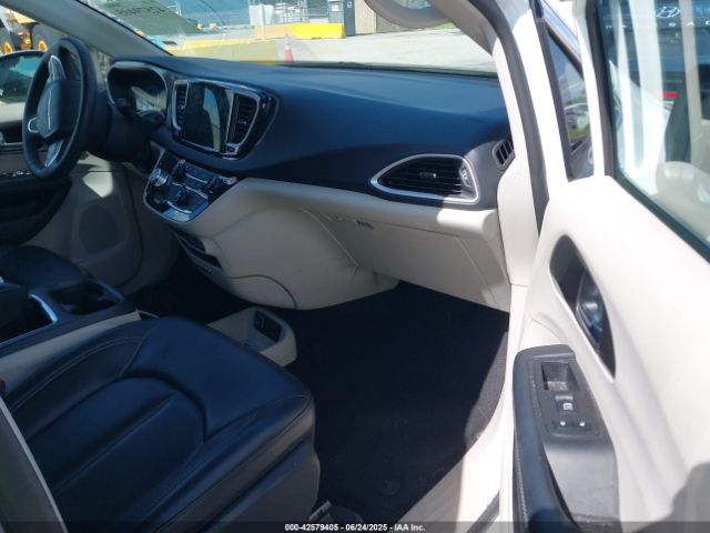 2023 CHRYSLER PACIFICA 2C4RC1BG8PR566745 Photo 4