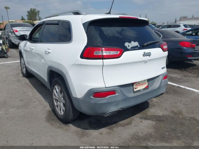 2015 JEEP CHEROKEE 1C4PJLCSXFW616529 Photo 2