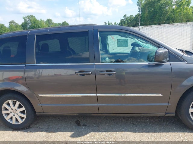 2C4RC1BG2FR636786 Chrysler Town and Country