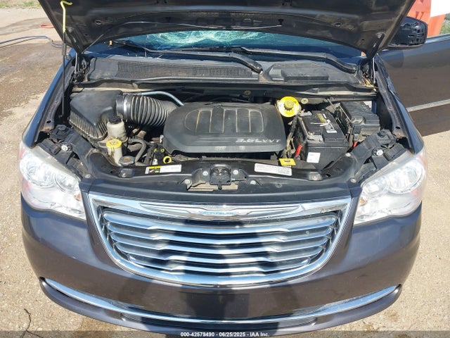 2C4RC1BG2FR636786 Chrysler Town and Country