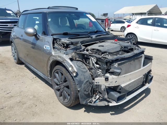 2017 MINI HARDTOP 2 DOOR WMWXP7C34H2C61768 Photo 0