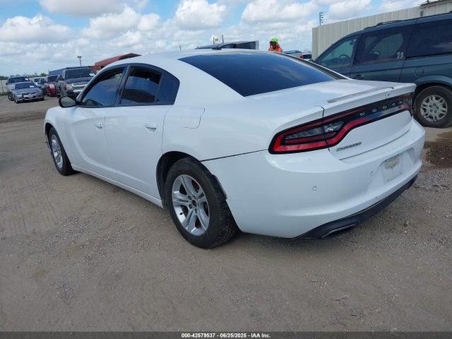 2C3CDXBGXFH835908 Dodge 2015
