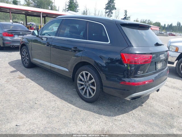 2017 AUDI Q7 WA1LAAF72HD016378 Photo 2