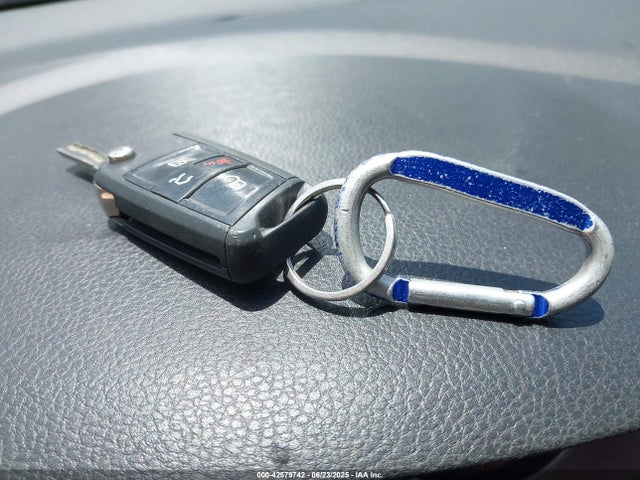 3VW817AU2FM018190 Volkswagen 2015