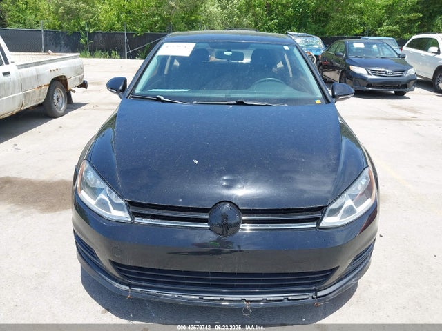 3VW817AU2FM018190 Volkswagen 2015