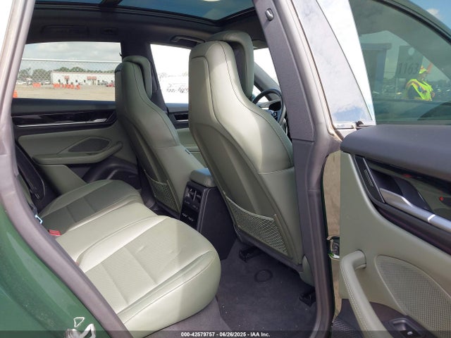 Porsche Macan 2024 WP1AA2XA9RL002087 Image 8