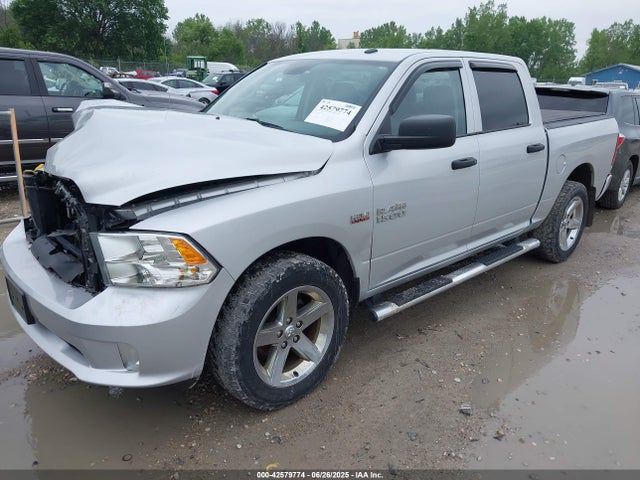 RAM 1500 2018 3C6RR7KT8JG176179 Image 2