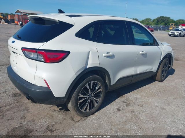 2022 FORD ESCAPE 1FMCU0G64NUB84513 Photo 3