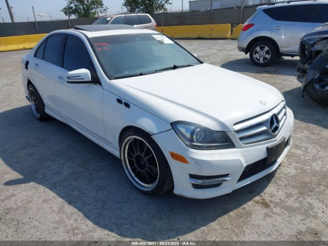 2013 MERCEDES-BENZ C 250 WDDGF4HB2DR251278