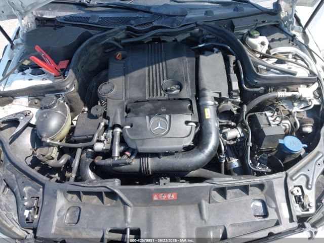 2013 MERCEDES-BENZ C 250 WDDGF4HB2DR251278 Photo 9