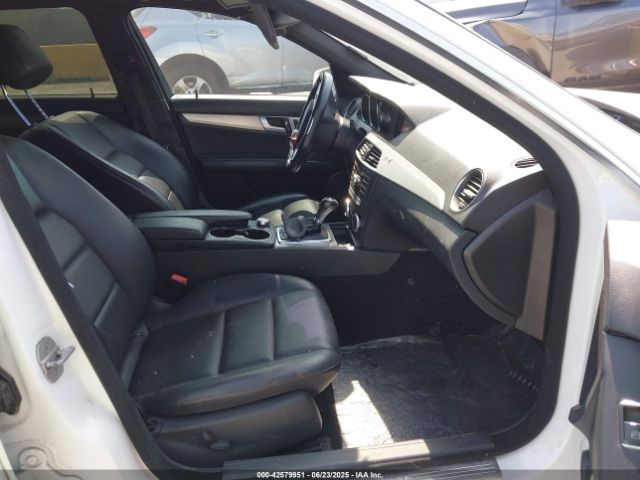 2013 MERCEDES-BENZ C 250 WDDGF4HB2DR251278 Photo 4
