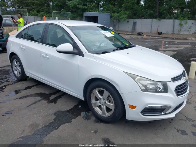42579983 :رقم المزاد ، 1G1PE5SB2F7232443 vin ، 2015 Chevrolet Cruze 2lt Auto مزاد بيع