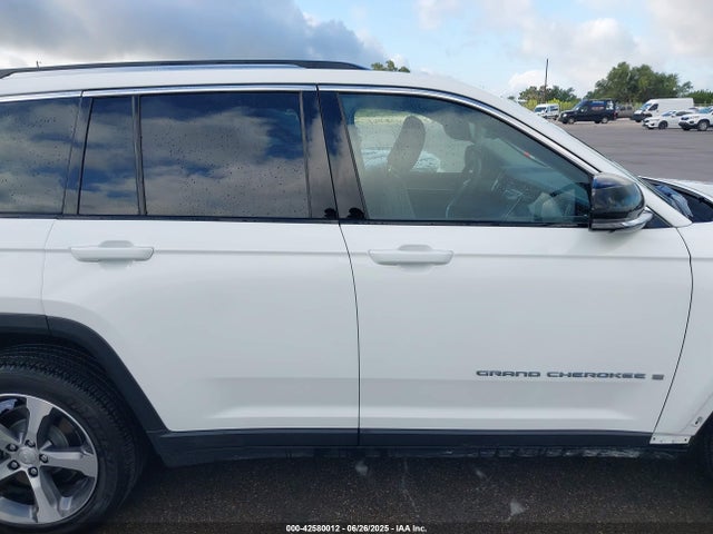 Jeep Grand Cherokee 2023 1C4RJYB68PC588775 Image 14