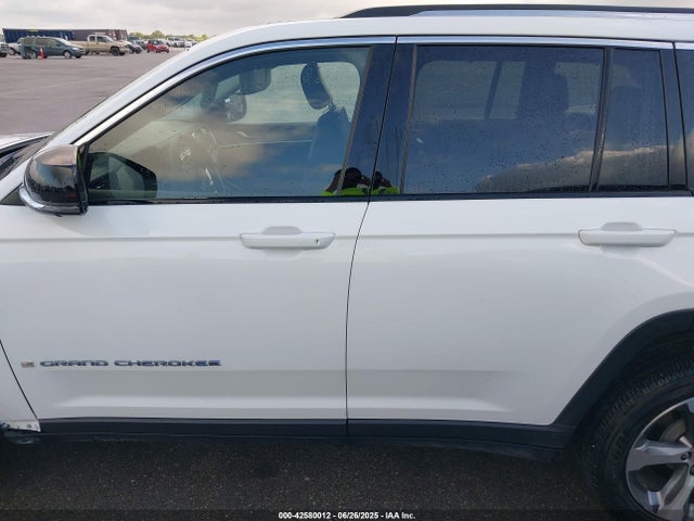 Jeep Grand Cherokee 2023 1C4RJYB68PC588775 Image 15