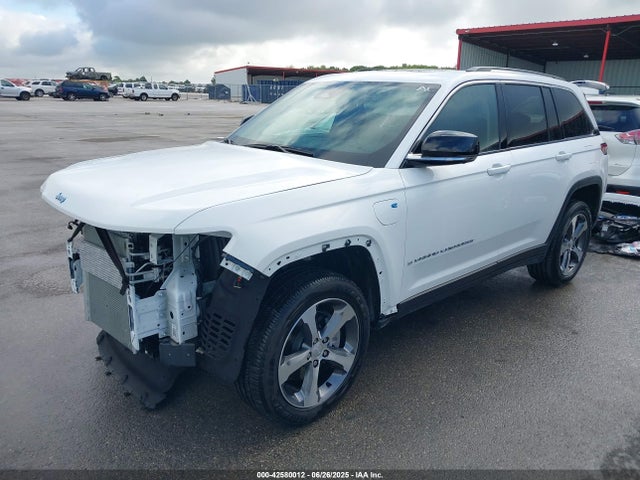 Jeep Grand Cherokee 2023 1C4RJYB68PC588775 Image 2