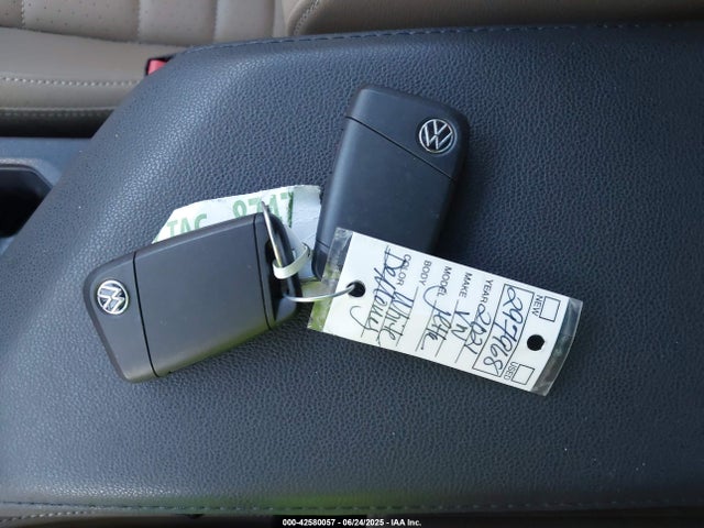 3VWC57BU8MM043105 Volkswagen tsi