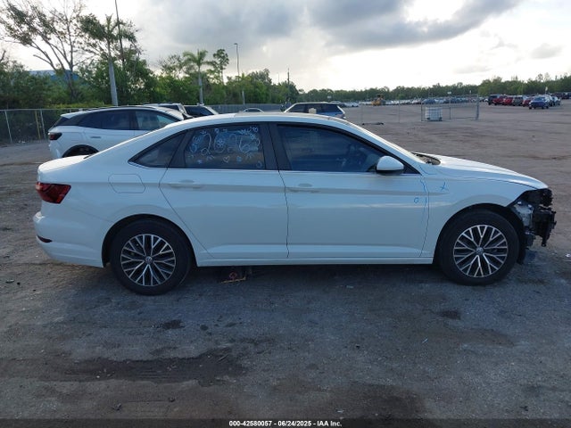 3VWC57BU8MM043105 Volkswagen tsi