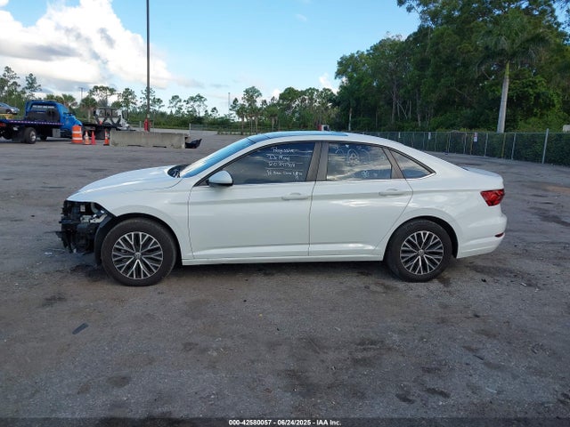 3VWC57BU8MM043105 Volkswagen tsi