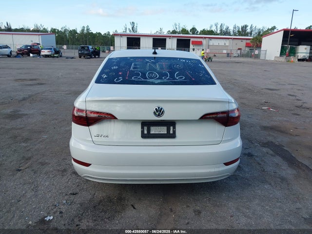 3VWC57BU8MM043105 Volkswagen tsi
