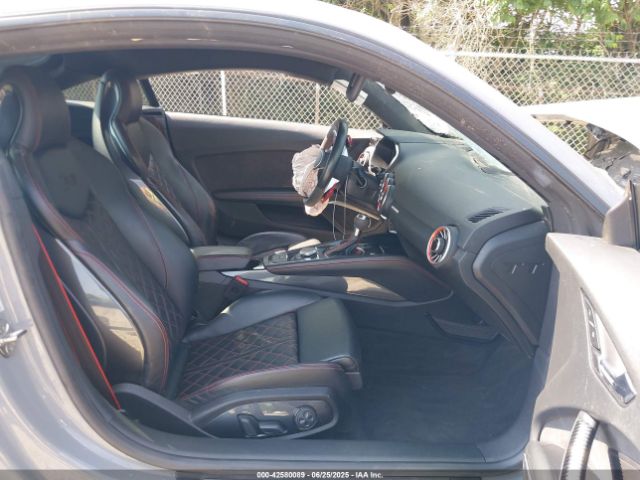 2018 AUDI TT RS WUACSAFV2J1900610 Photo 4