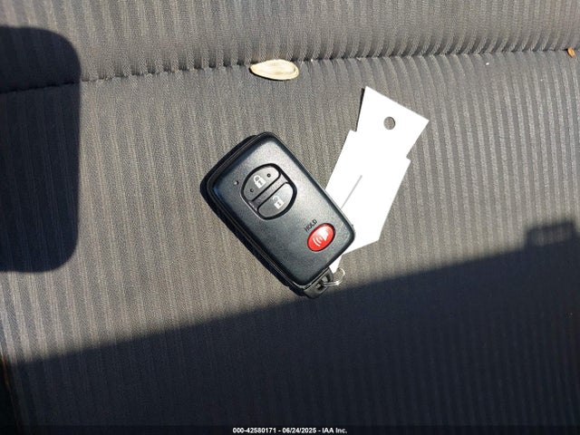 Scion 2ar-fe 2016 JTKJF5C73GJ022340 Image 11