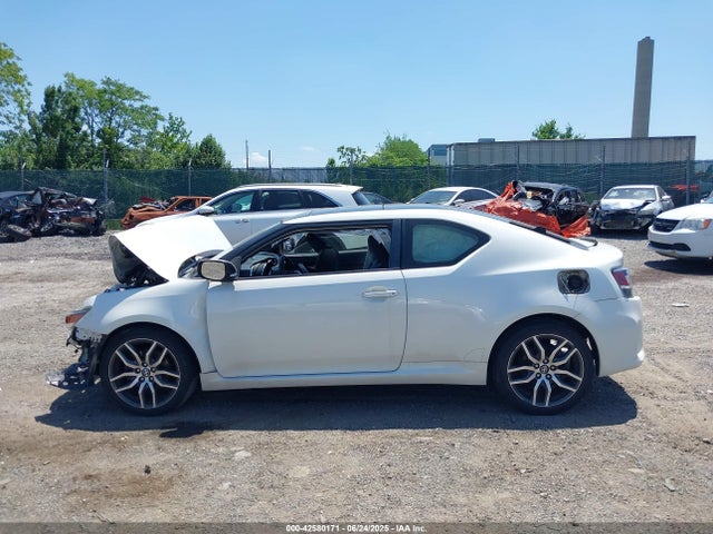 Scion 2ar-fe 2016 JTKJF5C73GJ022340 Image 15