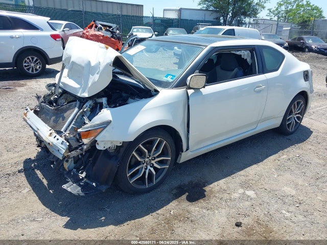 Scion 2ar-fe 2016 JTKJF5C73GJ022340 Image 2