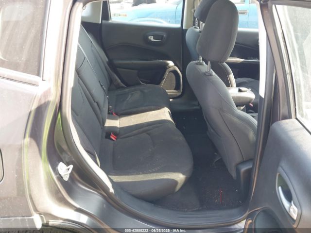 2018 JEEP COMPASS 3C4NJCAB0JT233112 Photo 7