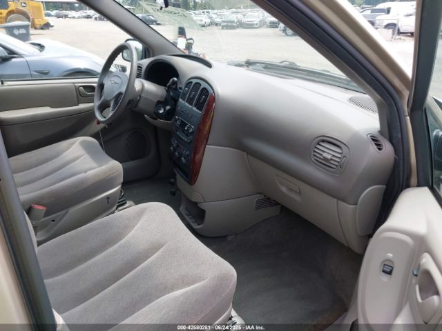 2002 CHRYSLER TOWN & COUNTRY 2C4GP44372R747075 Photo 4