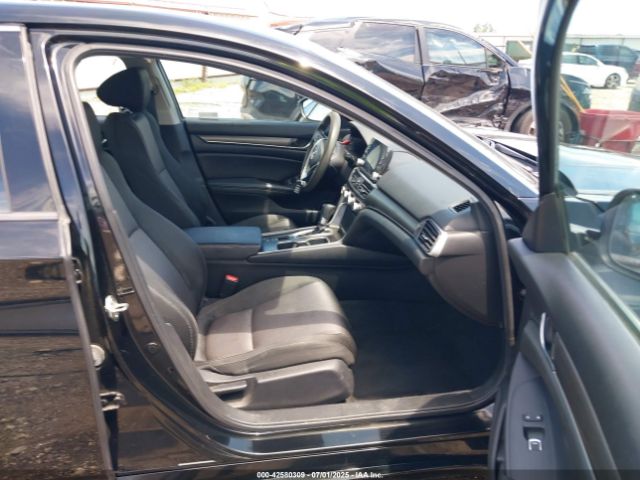 2019 HONDA ACCORD 1HGCV1F16KA105788 Photo 4