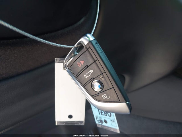 BMW 2018 2018 5UXKR2C55J0X10271 Image 11
