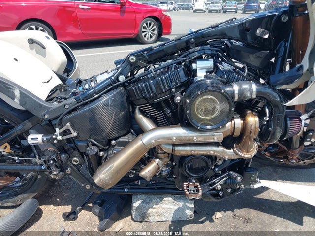 1HD1YXZ1XPB045008 Harley-Davidson 117 Balanced