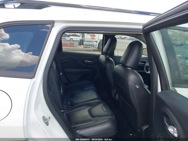 1C4PJLAB5GW106822 Jeep Cherokee