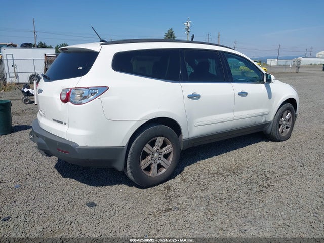 2012 CHEVROLET TRAVERSE 1GNKRGED0CJ141501 Photo 3