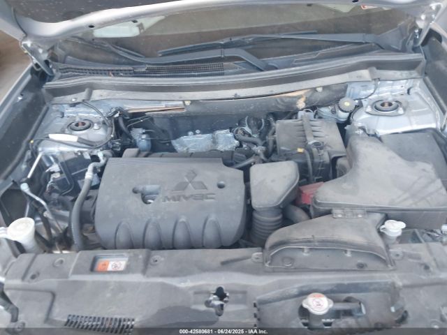 2016 MITSUBISHI OUTLANDER JA4AZ3A30GZ019040 Photo 9