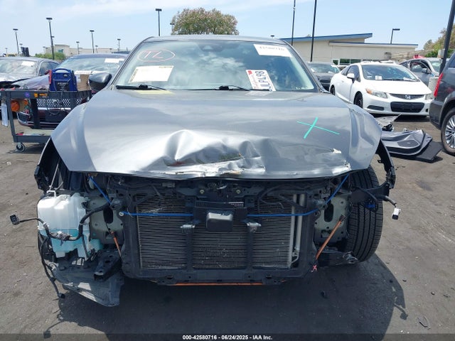 3MZBN1M37JM176835 Mazda py