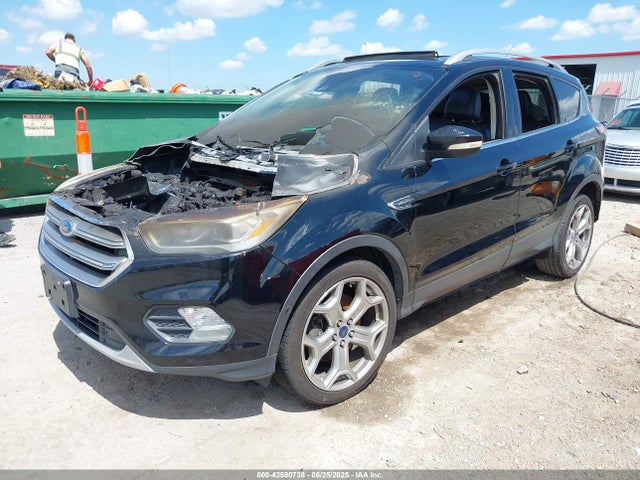 1FMCU0J94HUA48387 Ford Escape