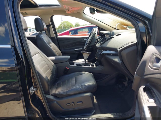 1FMCU0J94HUA48387 Ford Escape