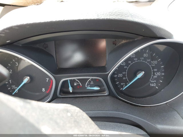 1FMCU0J94HUA48387 Ford Escape