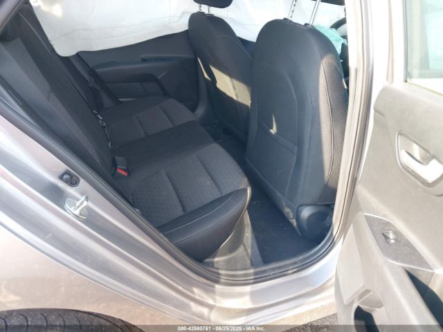 2023 KIA RIO 5-DOOR 3KPA25AD1PE530024 Photo 7