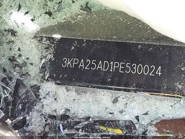 2023 KIA RIO 5-DOOR 3KPA25AD1PE530024 Photo 8