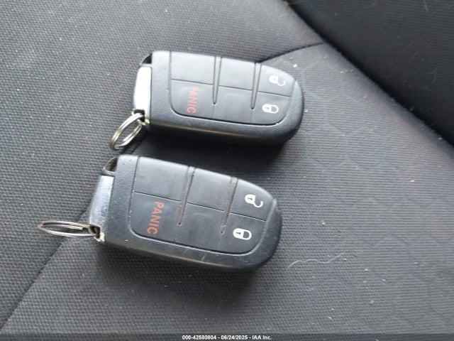 3C4NJCAB2JT211158 Jeep Compass