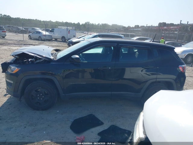3C4NJCAB2JT211158 Jeep Compass