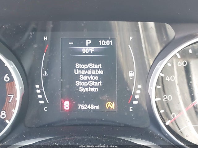 3C4NJCAB2JT211158 Jeep Compass