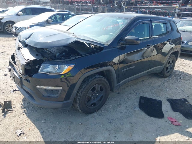 3C4NJCAB2JT211158 Jeep Compass
