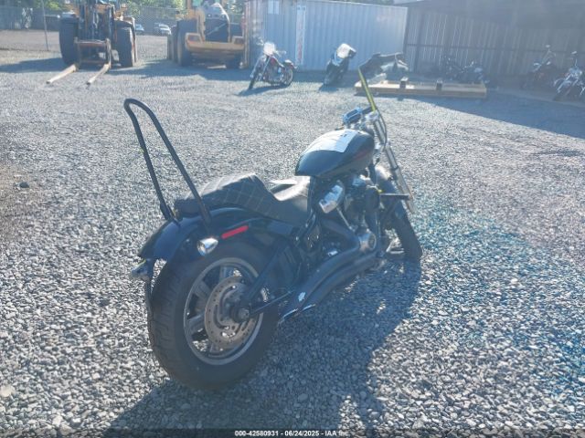 2023 HARLEY-DAVIDSON FXST 1HD1BVJ13PB039293 Photo 3