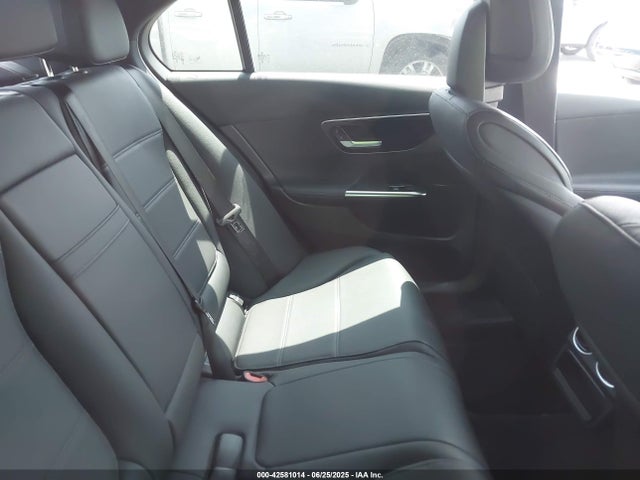 W1KAF4GB1SR266603 Mercedes-Benz m254